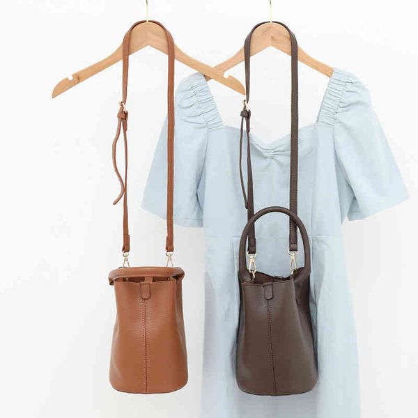 

fashion women's new high-quality versatile bag luxury designer version simple leisure portable bucket fashion single shoulder mother an