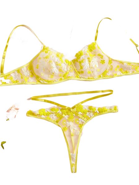 

floral pattern guipure lace underwire lingerie set r9ge#, Black;red