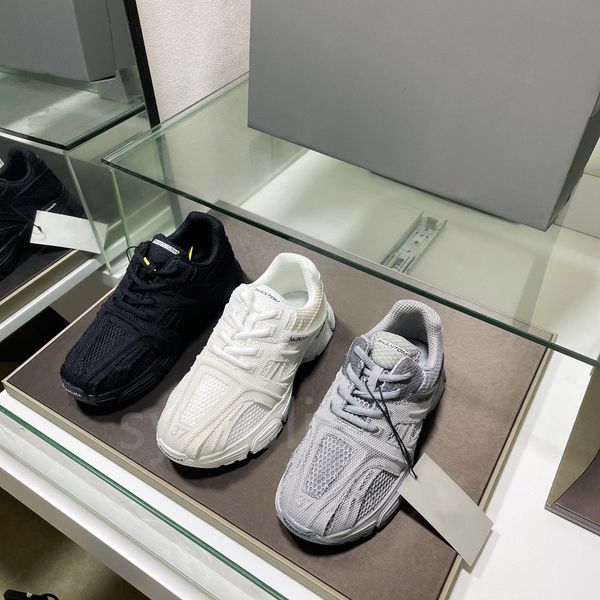 Moda Phantom Outdoor Shoes Triple s Paris Designer da uomo Scarpe da papà per uomo Donna Sport di lusso Nero Bianco Colore Scarpe da ginnastica con suola trasparente con scatola originale