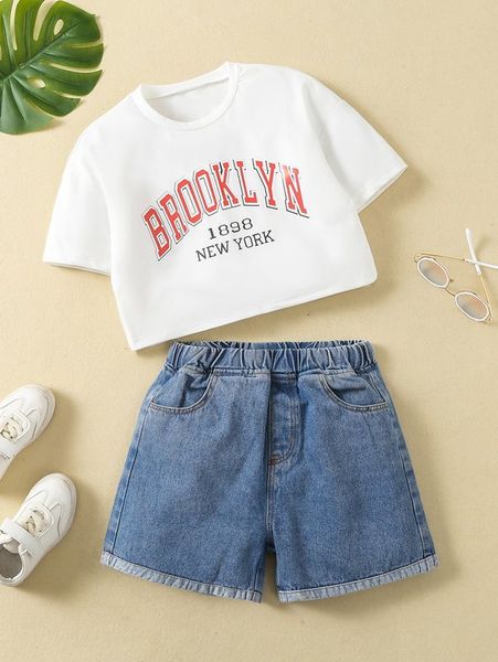 

girls letter graphic tee & elastic waist denim shorts she, White