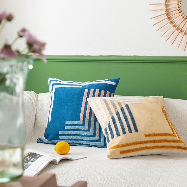 Cuscino/cuscino decorativo Ins Nordic Home Case Asciugamano in tela di cotone Fodera per cuscino ricamata Soggiorno Camera da letto Sedia da ufficio Vita
