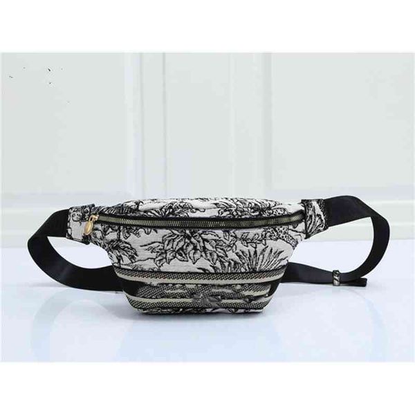 

purse sale fashion bag fashion sports student shoulder contrast color boys' waist small women's messenger