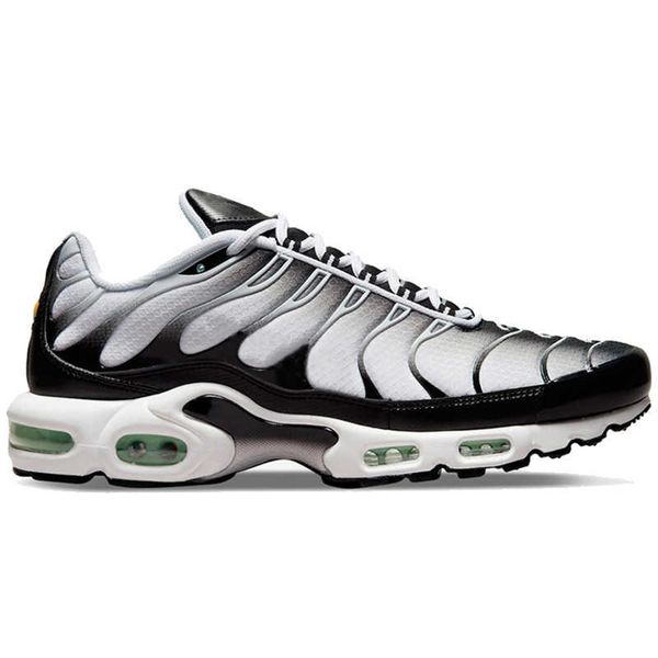 

2022 tn plus men women running shoes black royal white mint green wolf grey pink fade psychic blue crater worldwide nerf mens trainers