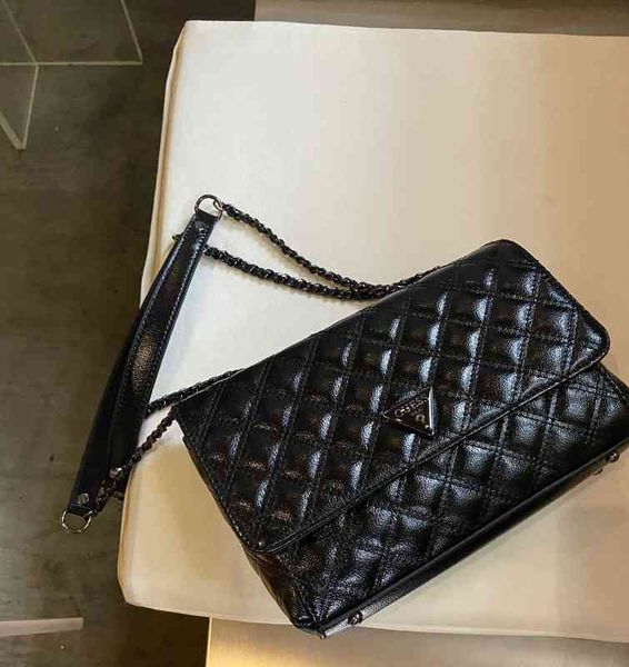 

xiaoxiangfeng lingge chain bag cross arm