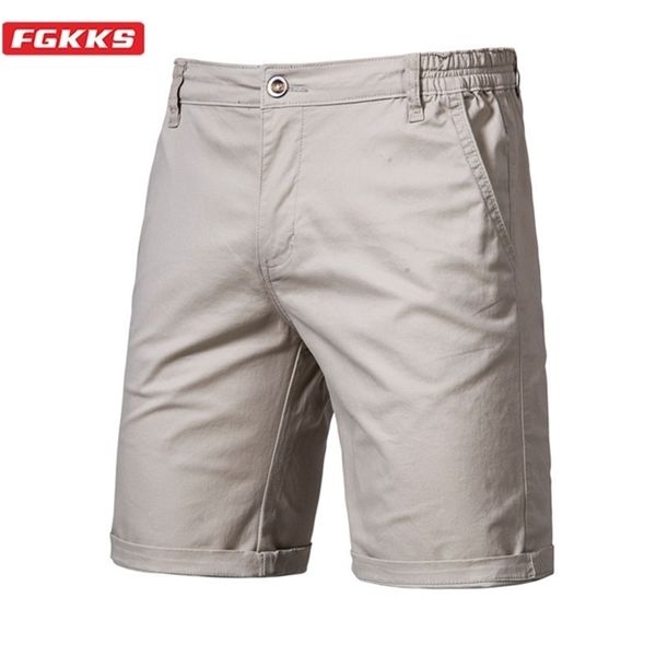 

fgkks brand men cargo shorts summer solid color pocket fashion casual straight male 220406, White;black