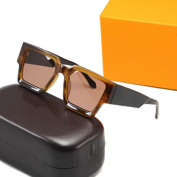 Luxus-Sonnenbrille Damen-Sonnenbrille Designer-Sonnenbrille für Damen große Initialen auf den Scharnieren eckige Gläser aufmerksamkeitsstarke Damen-Sonnenbrille