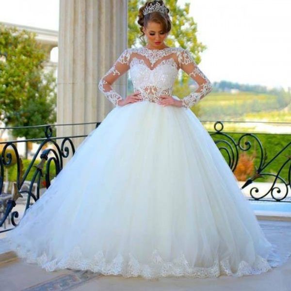 Abiti da sposa vintage in pizzo a maniche lunghe con abito da ballo in pizzo trasparente Abiti da sposa principessa gonfia Abito bianco avorio su misura