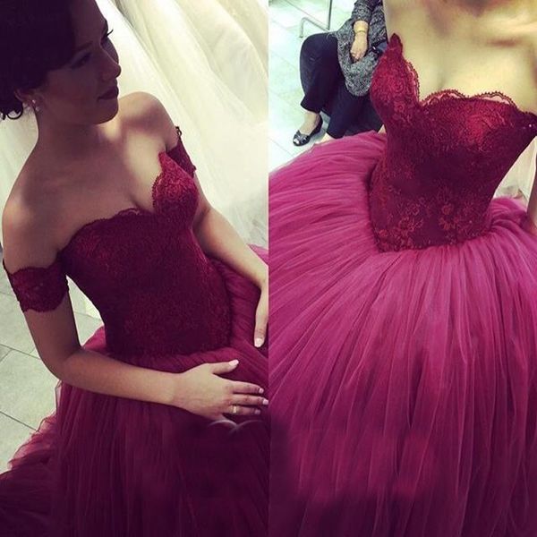 

2018 new stunning burgundy ball gown lace corset prom dresses sweetheart tulle floor length wine red saudi arabia evening quinceanera gowns, Black
