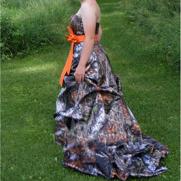 

camo wedding dresses pick-up trumpet strapless bridal gowns country garden satin print wedding gown in stock, White