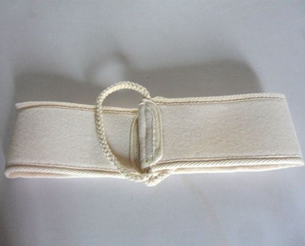 

of linen bath gloves and bath towels exfoliating