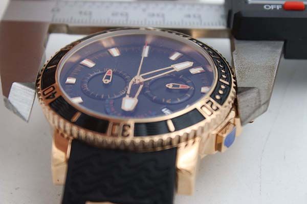 

Секундомер Черный циферблат с кварцевым хронографом с ограниченной функцией Ulysse