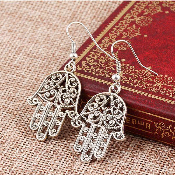 

2016 new retro personality earrings hollow peace tree and fatima's hand stud earrings fashion jewelry for women wild eardrop, Silver
