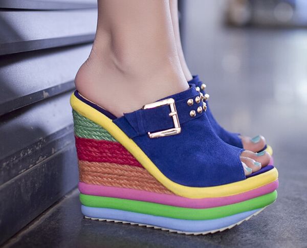 

2015 женщин сандалии платформа на высоком каблуке шлепанцы из натуральной кожи кли