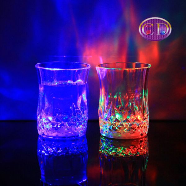 24 teile/los LED party trinkgläser Drink Blinkende Kleine LED schuss Tasse blinkende cola tassen Bar liefert