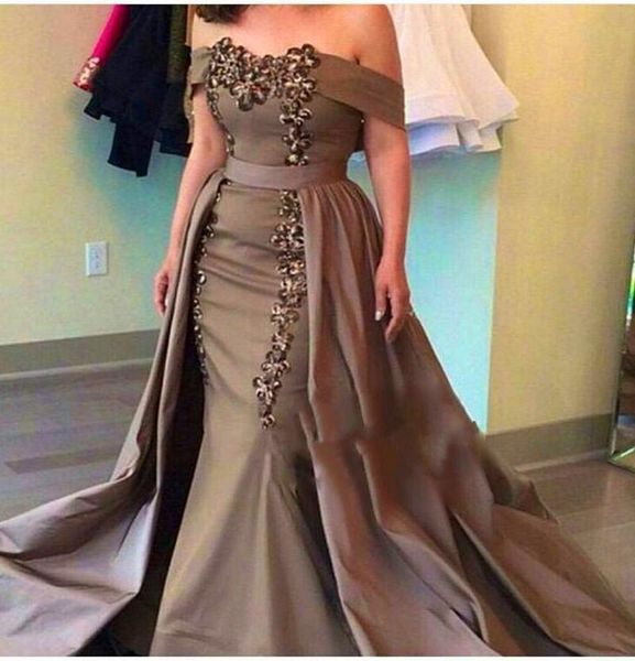 

2016 saudi arabia off the shoulder applique mermaid evening dress plus size long party dress vestido de festa prom dress sweep train, Black;red