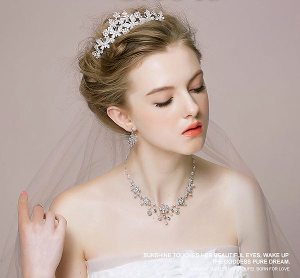 2015 Wedding Tiaras Necklace Earrings Jewelry Sets Crystal