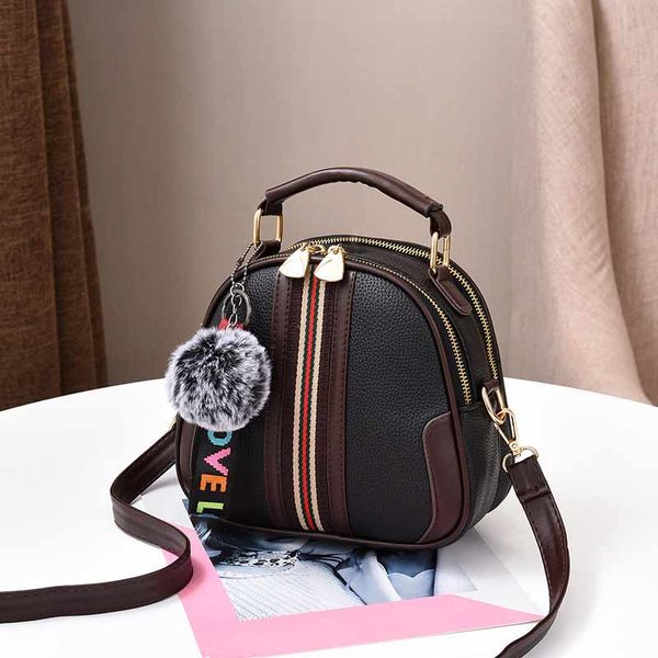 

2017 shoulder arrival designer style bags ashion new crossbody bags casual clutch fashion haxki, Red;black