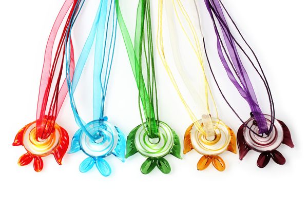 

wholesale 6pcs handmade mix color italian venetian 3d transparent fish lampwork murano glass pendant 3+1 silk necklaces
