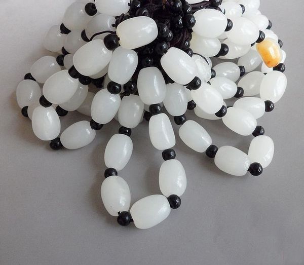 

natural afghanistan white jade hand catenary chain wholesale made in11, Black