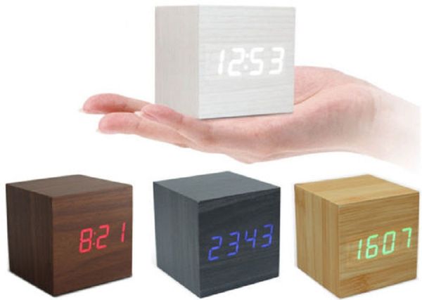 Orologio in stile legno Orologi in legno Cube LED Controllo allarme Orologio da tavolo digitale Stile camera in legno Orario Data Temperatura Funzione di allarme Decorazioni per la casa