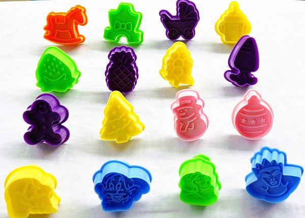 

mixed designs 3d cookies cutters animals biscuit cutter stamps cake decoration cooking tools fondant cookies mold 32pcs/lot dg003