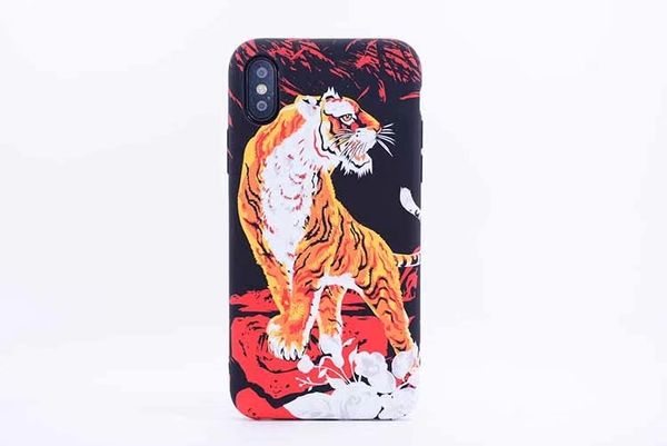 Fashion Animals Lion Wolf Owl Pattern Custodia rigida posteriore per iPhone X Glow In The Dark Luminous Forest King Case