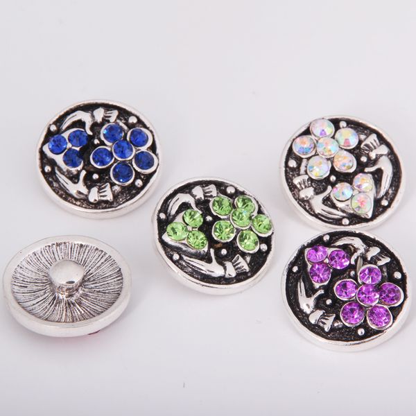 

diy ювелирных аксессуаров 18мм нуса металла имбирь snap кнопки шарм rhinestone стили кнопка rivca щелкает ювелирный нуса нуса