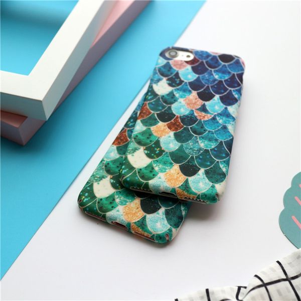 Sereia 3d escalas de peixes case para iphone x case para 6 6 plus 7 7 além de telefone luminosa tampa traseira com caixa de embalagem de papel kraft