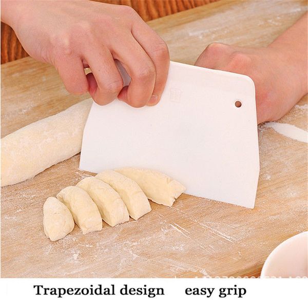 

wholesale- dough pizza cutter pastry slicer blade cake bread pasty scraper blade kitchen tool 1pc