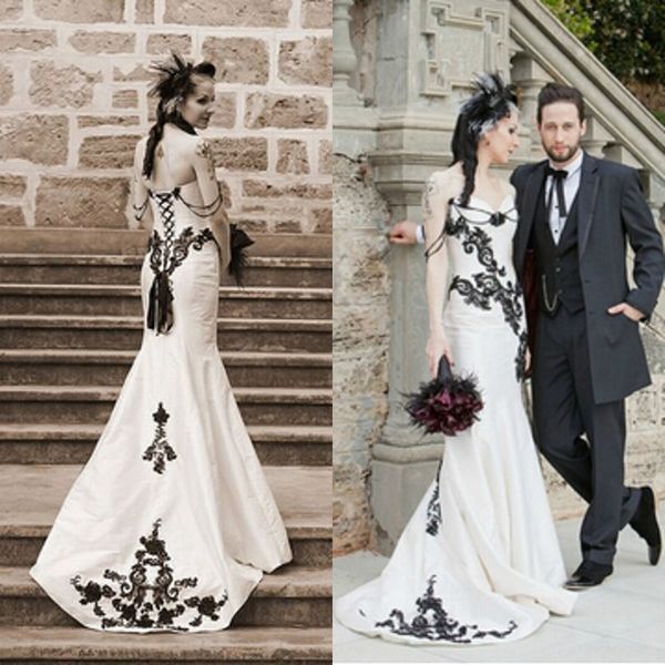 Скромные свадебные платья черный и белый Русалка готический свадебные платья милая декольте бисером кружева аппликации корсет невесты формальная одежда