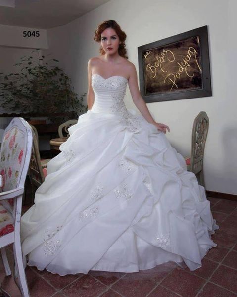 

Роскошные бальное платье Свадебные платья 2015 Vestidos де Novia свадебные платья с возлю