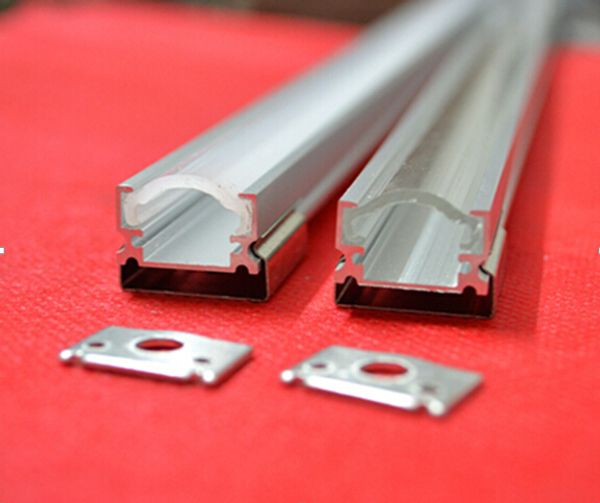 Kostenloser Versand, 2 m LED-Einbauprofil aus Aluminium mit klarem/milchigem Diffusor für LED-Streifenlicht-Unterputzanwendungen