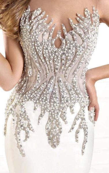 

2019 new sleeveless lace and beading decoration see through back prom dresses mermaid satin floor length evening dress vestidos 055, Black;red
