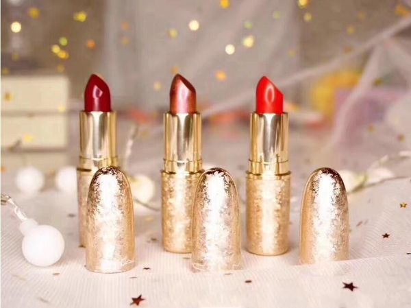 

горячий снежок limited edition праздник помада elle belle rouge en снег мерцание специи блестящие праздник раздавить теплый лед