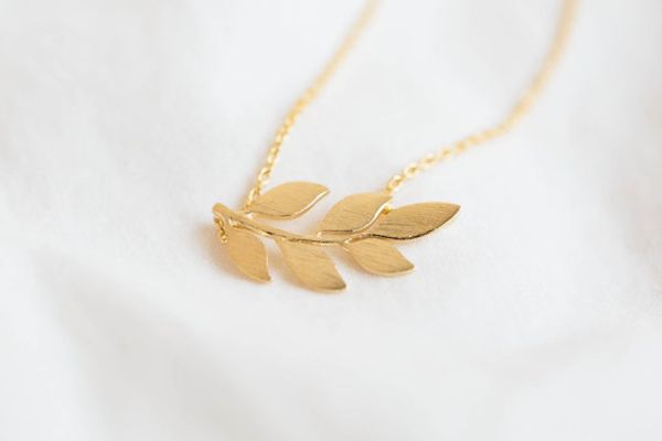 

fashion six leaf twigs pattern pendant necklace 18k gold plated necklaces for women design chain of clavicle, Silver