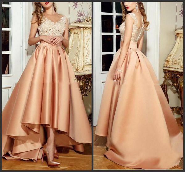 

2018 sexy sheer аппликация кружева атласные вечерние платья линия high low jewel аппликация бисер cap рукава знаменитости платья выпускного, Black;red