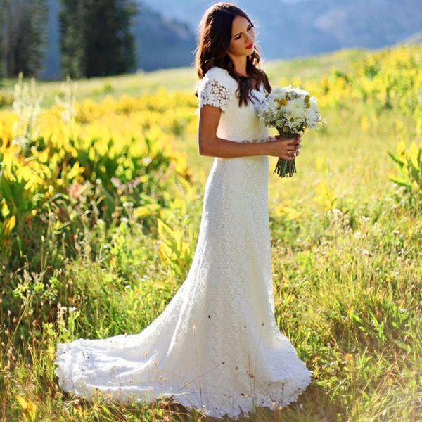 Дизайнер скромная страна западные свадебные платья с коротким рукавом кружева свадебное платье V-образным вырезом линии свадебные платья на заказ robe de mariage