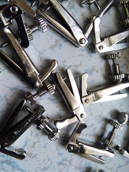 

100 pcs violin string adjusters 1/2 violin parts