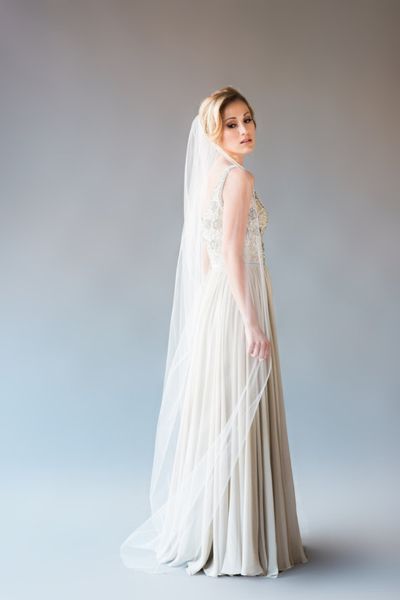 NUOVA BEST MIGLIORE VENDITA Romantico Cutedge per abiti da sposa Mantilla velo Waltz New Long White Avorio Avorio Veils