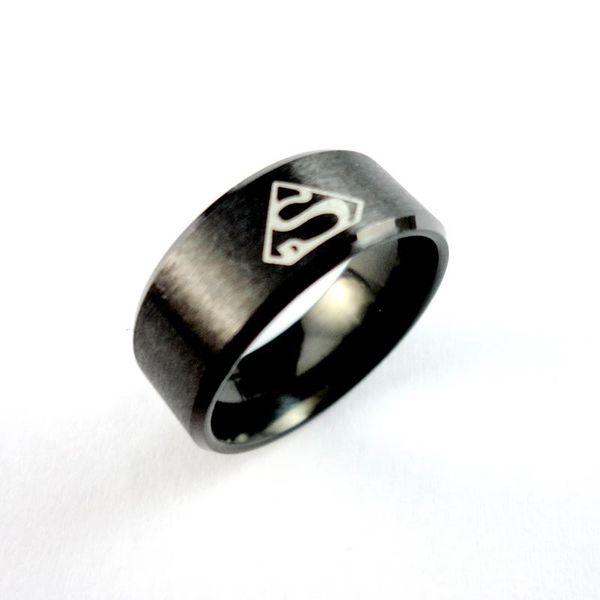

10Pcs Finger Superman Rings For Men Vintage Anillo Bague Bijoux Man Ring Lots Fashion Jewelry LR425