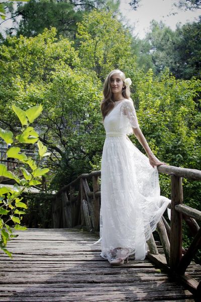 

2016 bohemian full lace wedding dresses with short sleeve a line crew back zipper chiffon ribbon beach bridal gowns vestidos de novia, White
