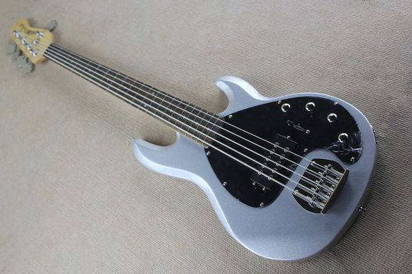 Music Man 5 Strings Bass Erine Topu StingRay Metalik Sliver Gri Elektro Gitar 9V Pil Aktif Pikaplar Siyah Pickguard Krom Donanım