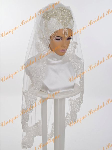 2021 nuovo arrivo musulmano Hijab da sposa su misura applique in pizzo bordo gomito lunghezza che borda cristalli veli da sposa uno strato