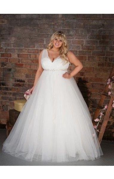 

2019 Vintage White Tulle A Line wedding Dresses Applique Lace up Sweep Train Sleeveless Sweep Train Mother's Bridal Gowns Plus Size