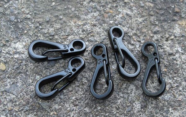 500 adet Mini Sırt Çantası Clasps Tırmanma Karabiner EDC Anahtarlık Kamp Şişe Kanca Paracord Taktik Survival Dişli