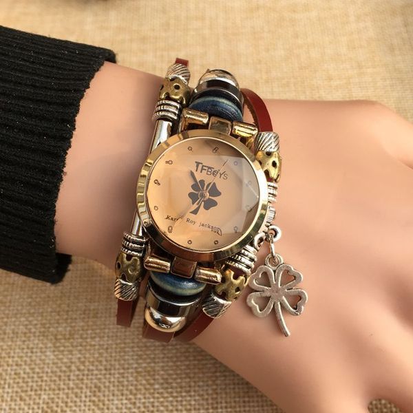 

2017 new ladies ladies fashion watch fashion leather retro student cartoon bracelet watch casual lady quartz diamond watch, Slivery;brown