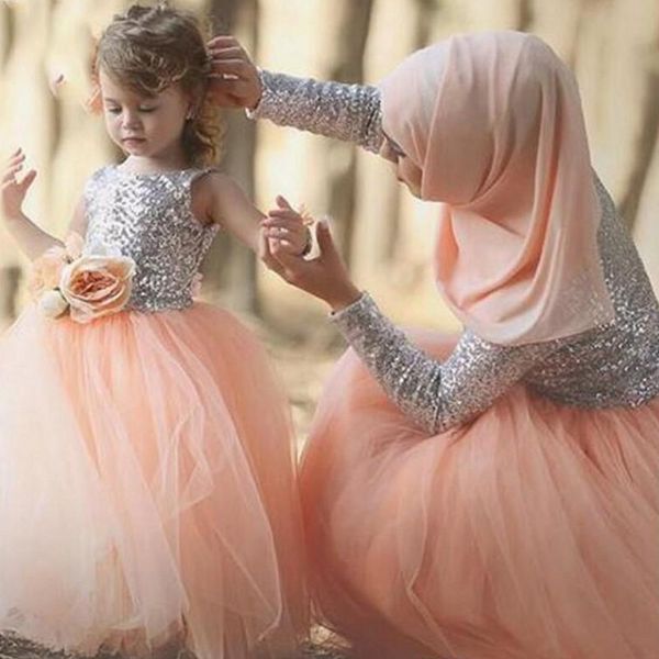 Suudi Arabistan Payetli Uzun Kollu Gelinlik Modelleri Gümüş Ve Şeftali Pembe Abiye giyim Dubai Kadınlar Ucuz Örgün Parti Vestidos Custom Made