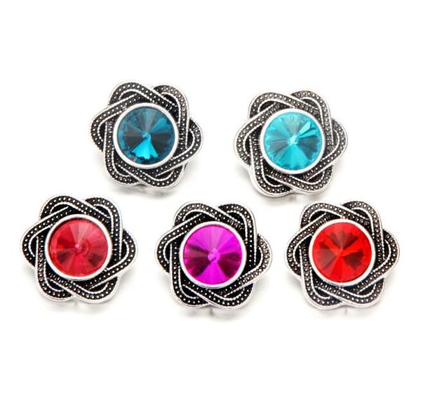 

30pcs retro flowers crystal 18mm button ginger snap charms jewelry interchangeable jewerly charms pendants necklace 2017 jewelry, Bronze;silver