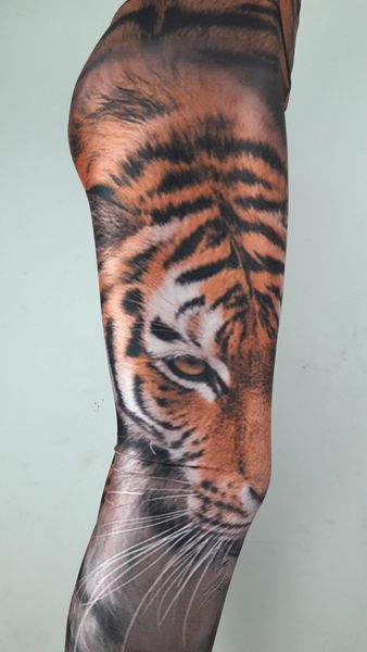 

wholesale-yiwu laimai 2016 plus size tiger king printed 4 sizes s  l xl sport leggings women yoga pants full length, White;red