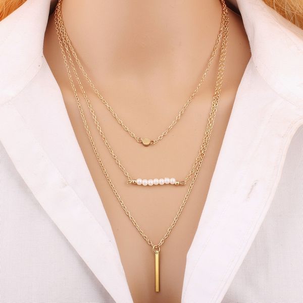

classic necklace with pendant( 3chains) noble and delicate for women, no fade, hign quality and ing, Silver